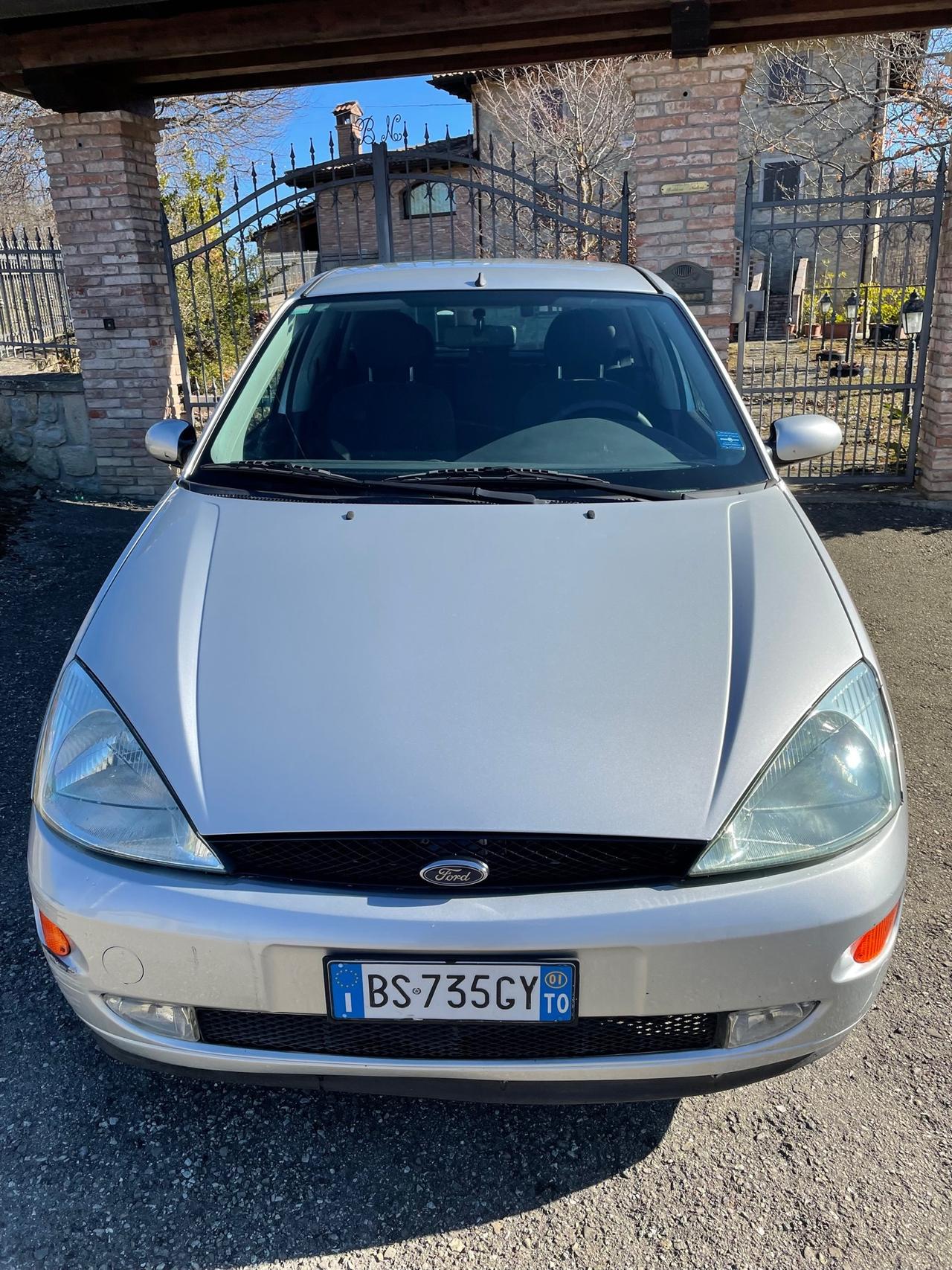 Ford Focus 1.6i 16V cat 5p. Ghia