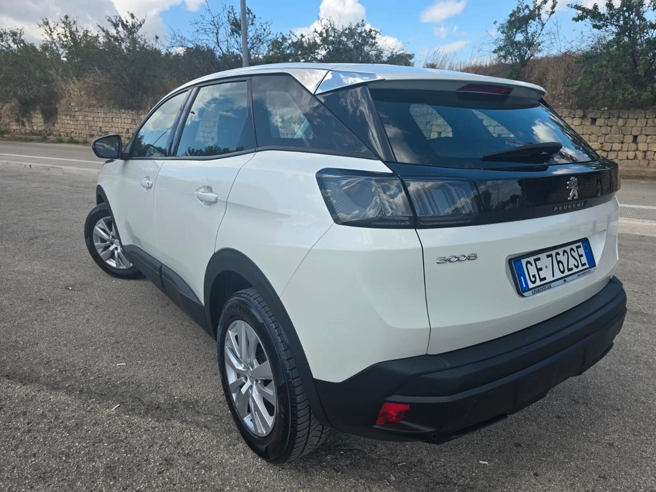Peugeot 3008 BlueHDi 130 S&S Business