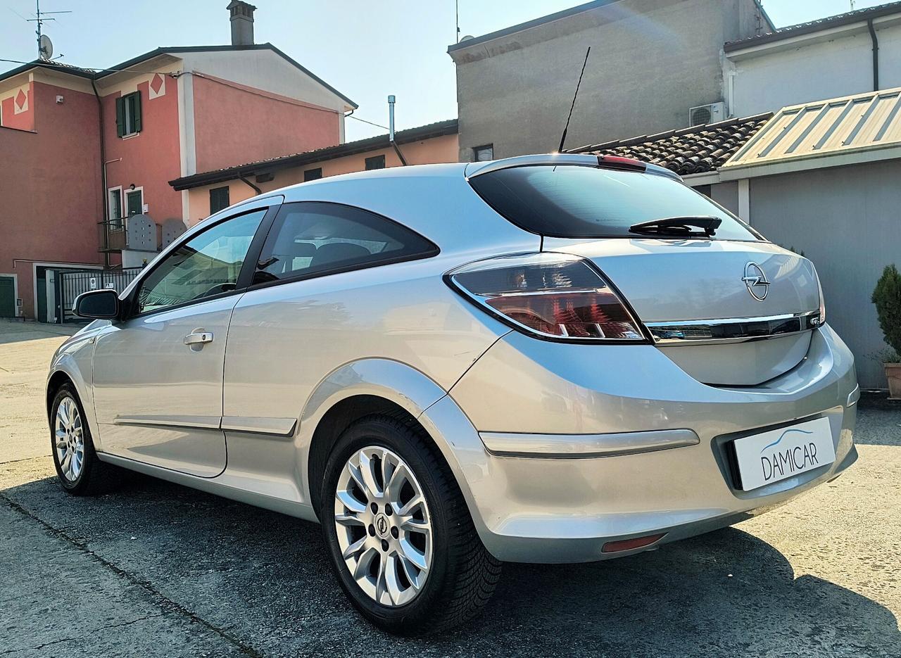 Opel Astra GTC 1.6 115cv BENZINA