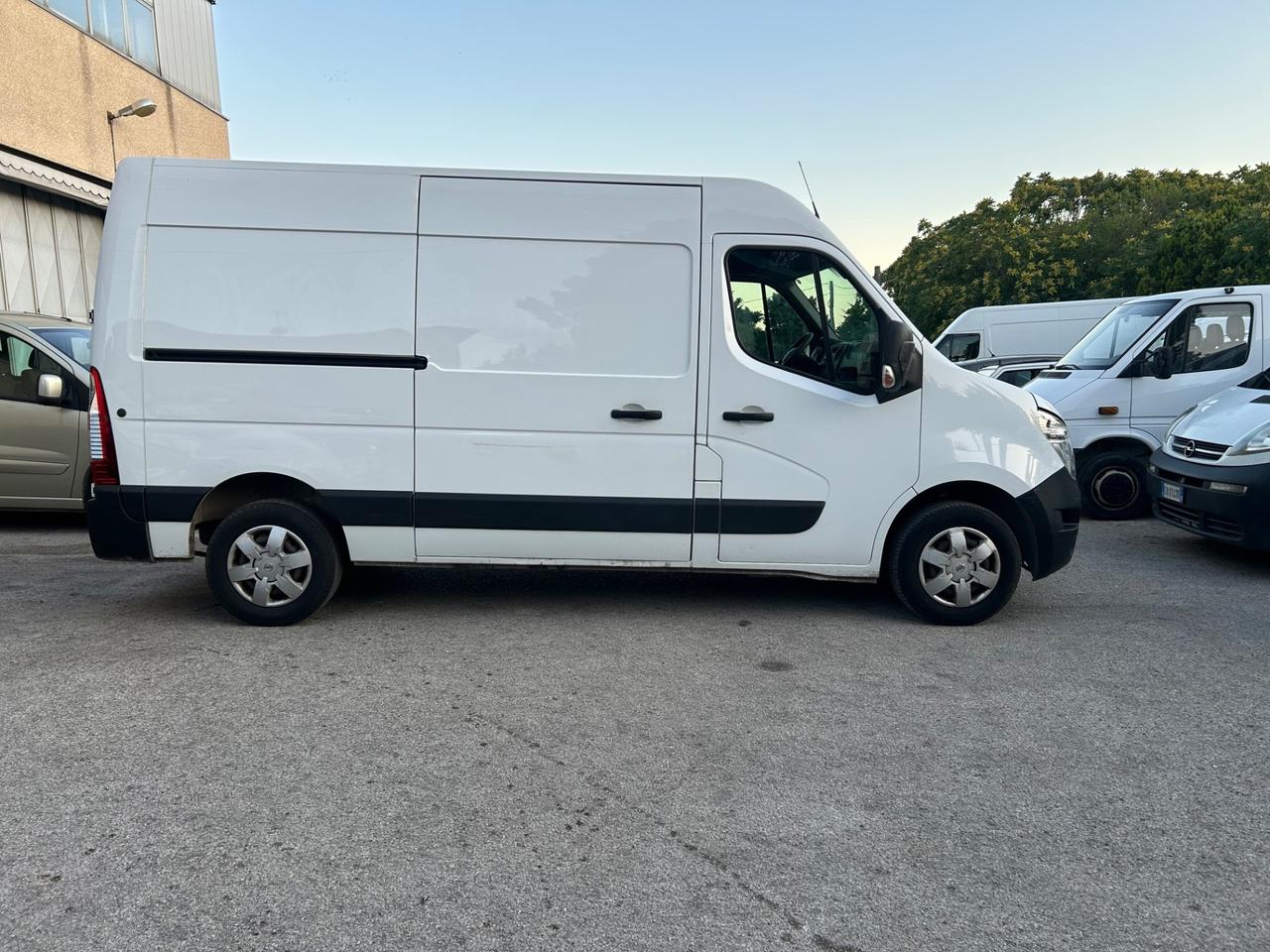 Nissan NV400 2.3 dCi PC-TN Furgone