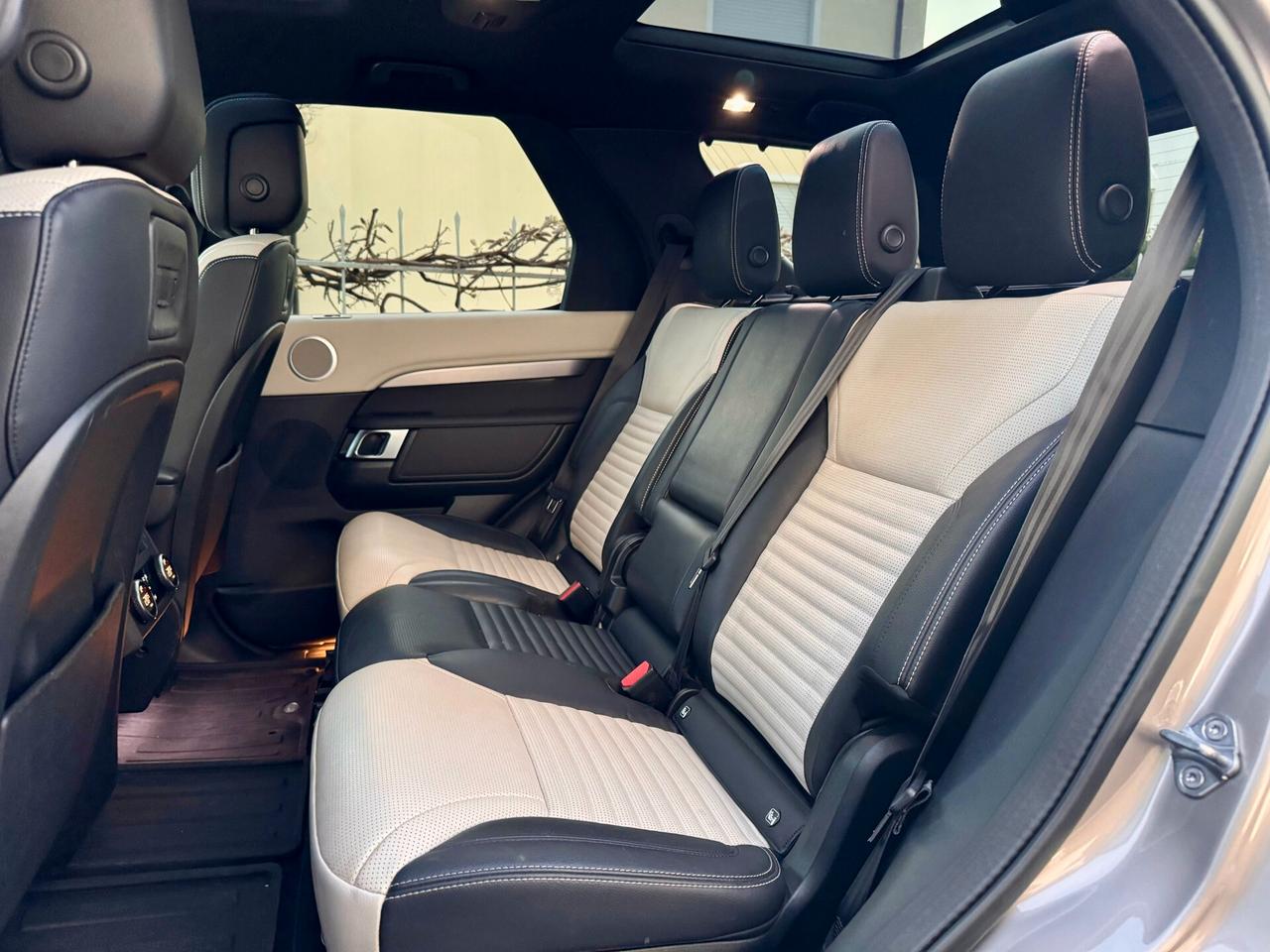 Land Rover Discovery 3.0d i6 mhev R-Dynamic SE awd 249cv 7p auto