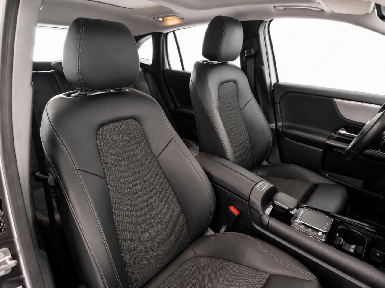 ---IN ARRIVO--- Mercedes-benz GLA 200 d Automatic Business