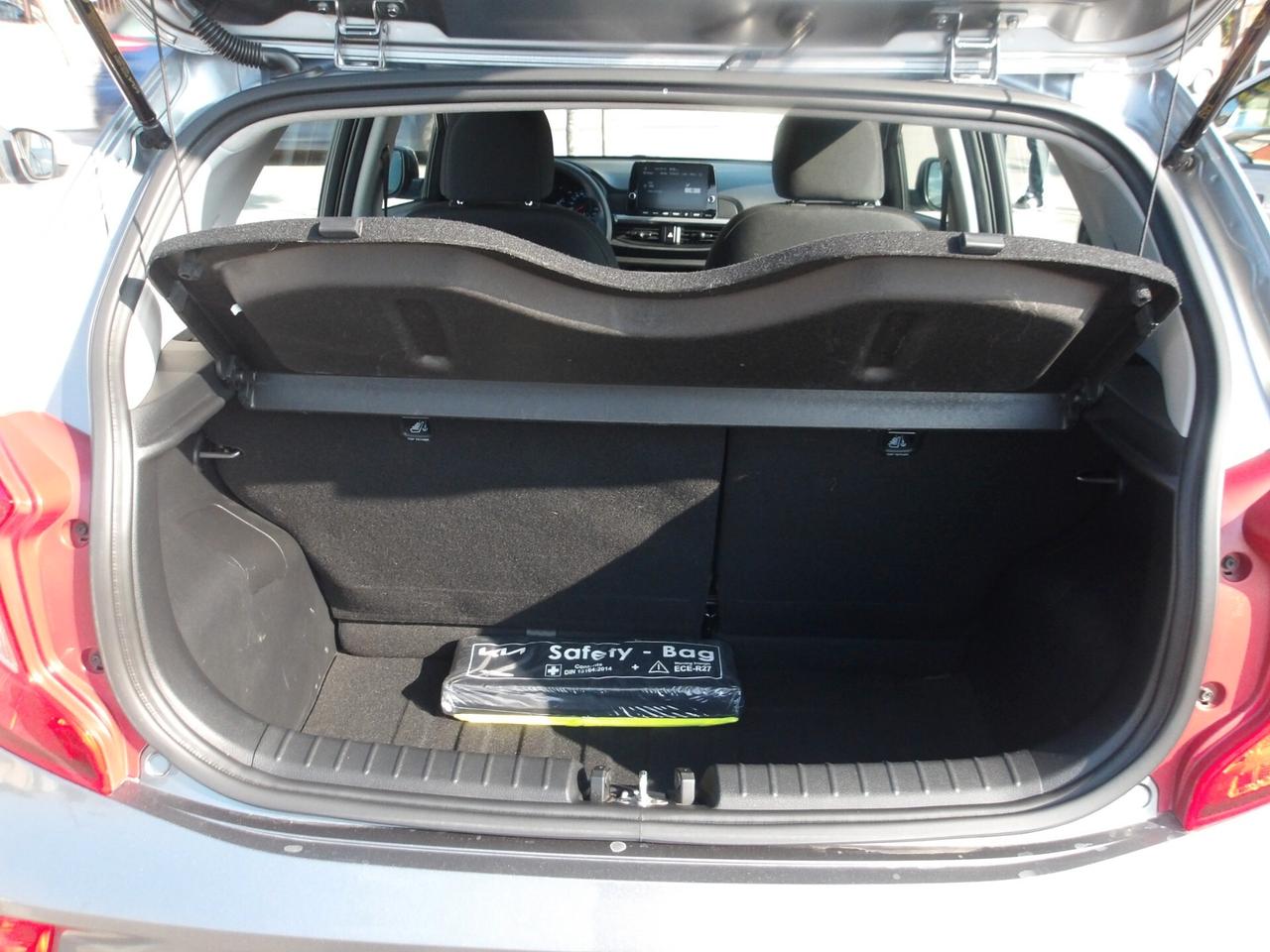 KIA PICANTO 1.0 BENZ-RETROC-2022