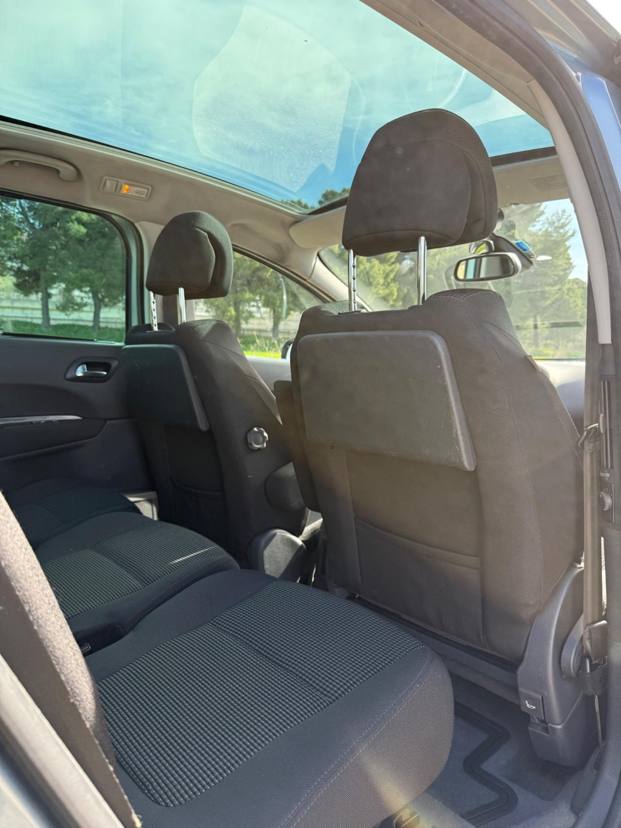 Peugeot 5008 2.0 HDi 150CV Tecno