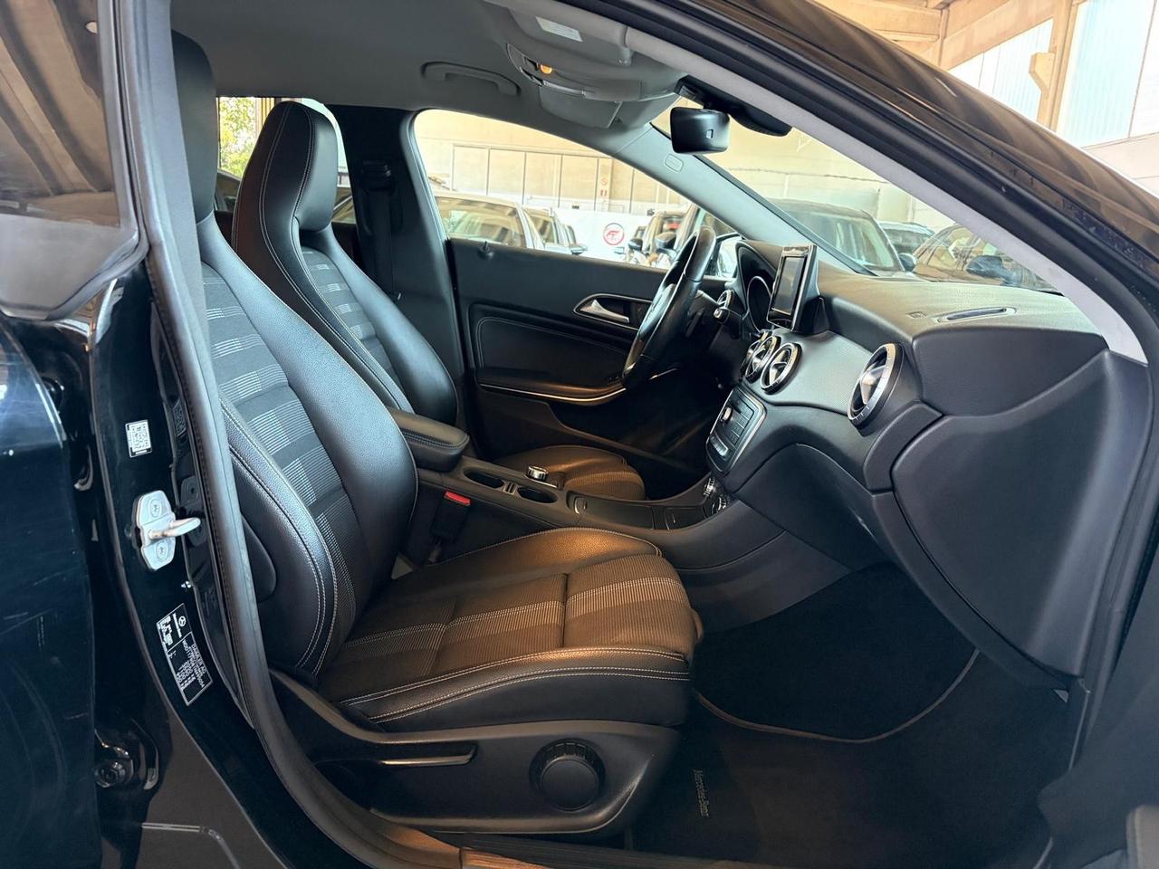 Mercedes-benz CLA 200 180 d Automatic Premium
