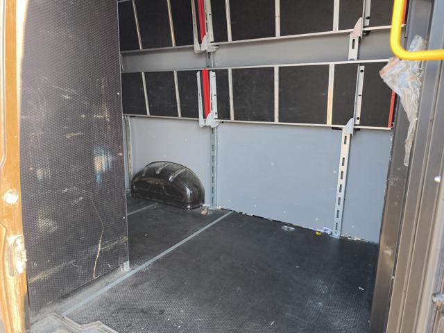 VOLKSWAGEN Crafter 30 2.0 tdi 140cv L3H3 Logistic my19