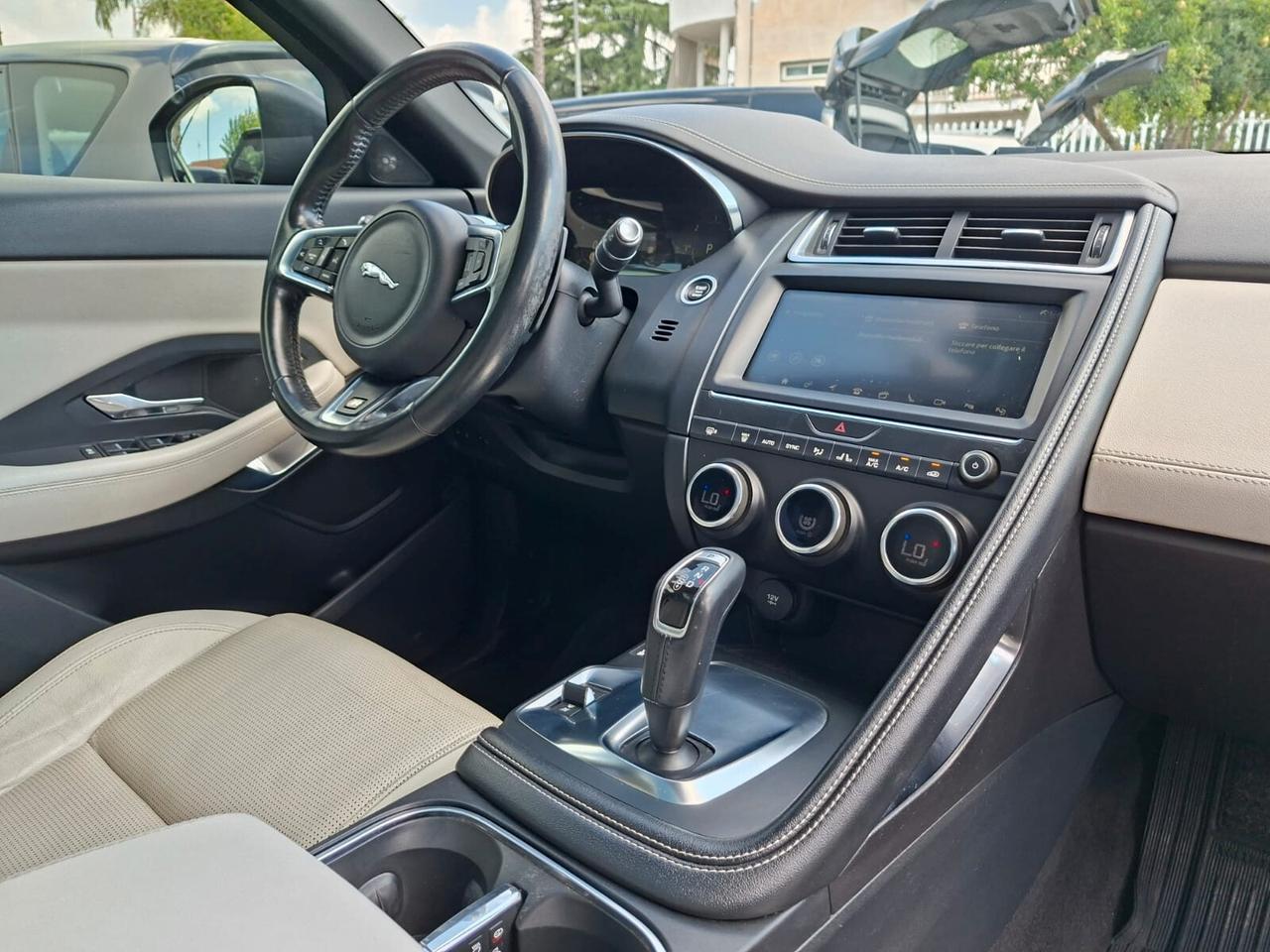 Jaguar E-Pace 2.0D 150 CV AWD aut. R-Dynamic