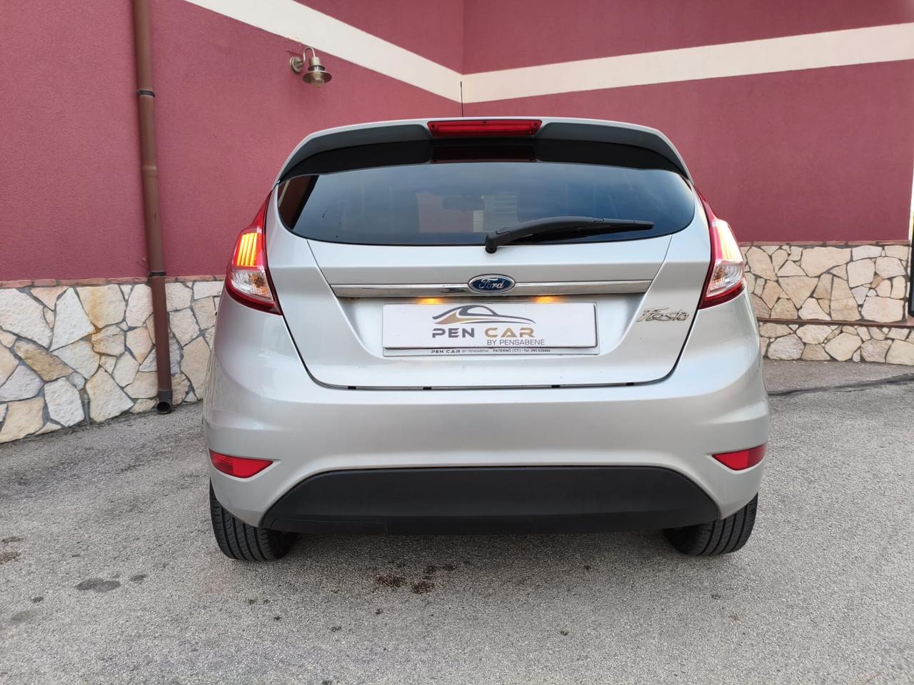 Ford Fiesta 1.5 TDCi 75CV 5 porte Titanium