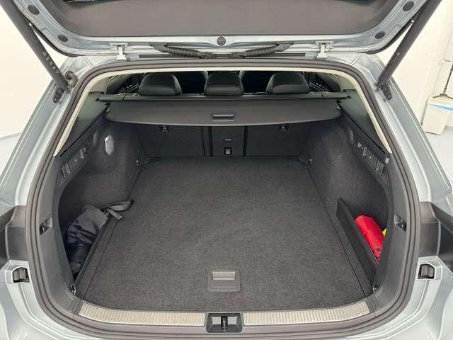 Volkswagen Passat Variant Business 2.0 TDI DSG 150CV *360°+GANCIO* PROMO!