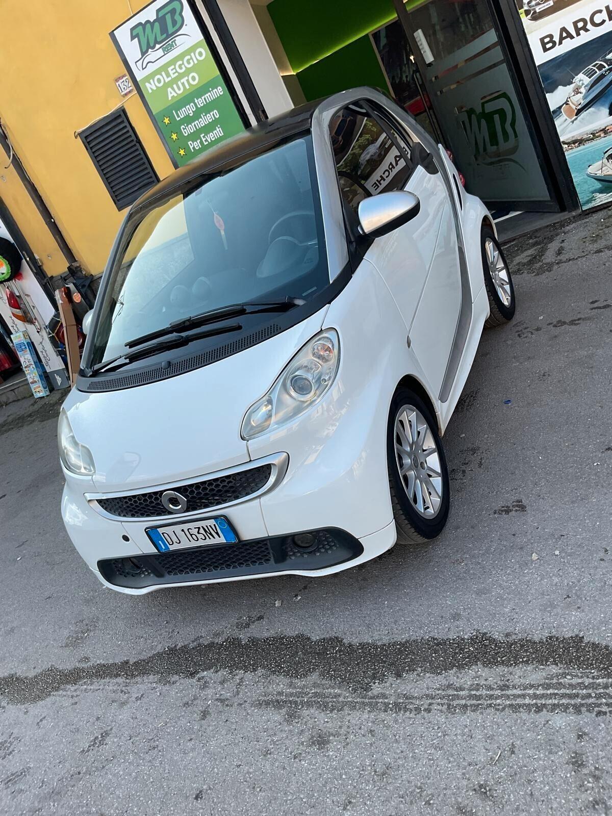 Smart ForTwo 1000 52 kW coupé limited one