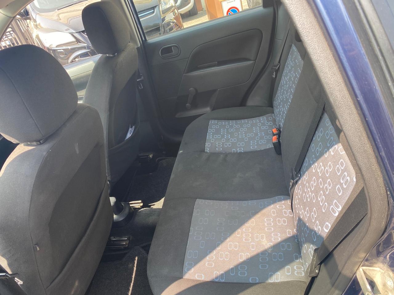 Ford Fiesta 1.2 16V 5p. Ambiente ok neopatentati