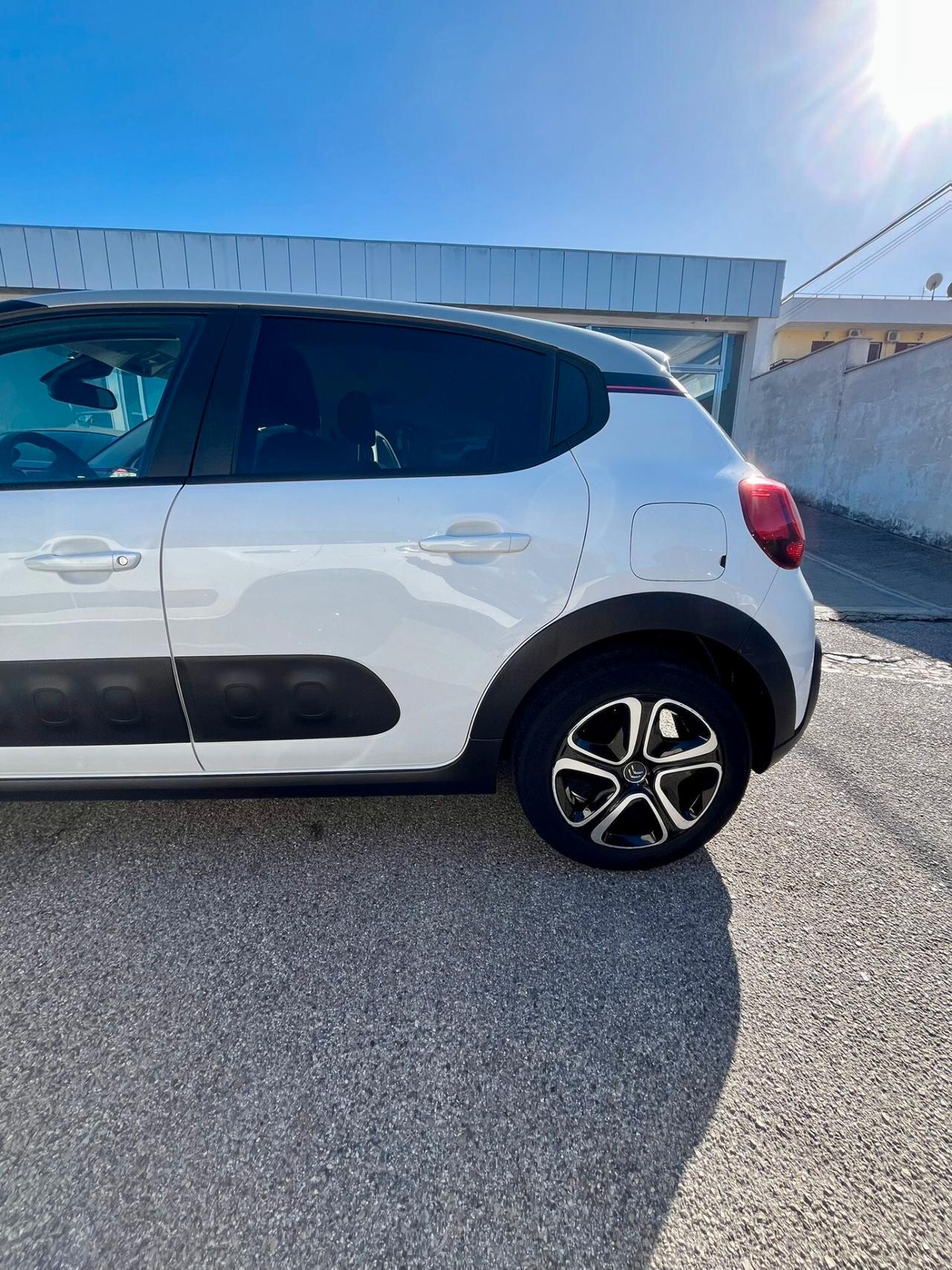 Citroen C3 PureTech 82 S&S Elle