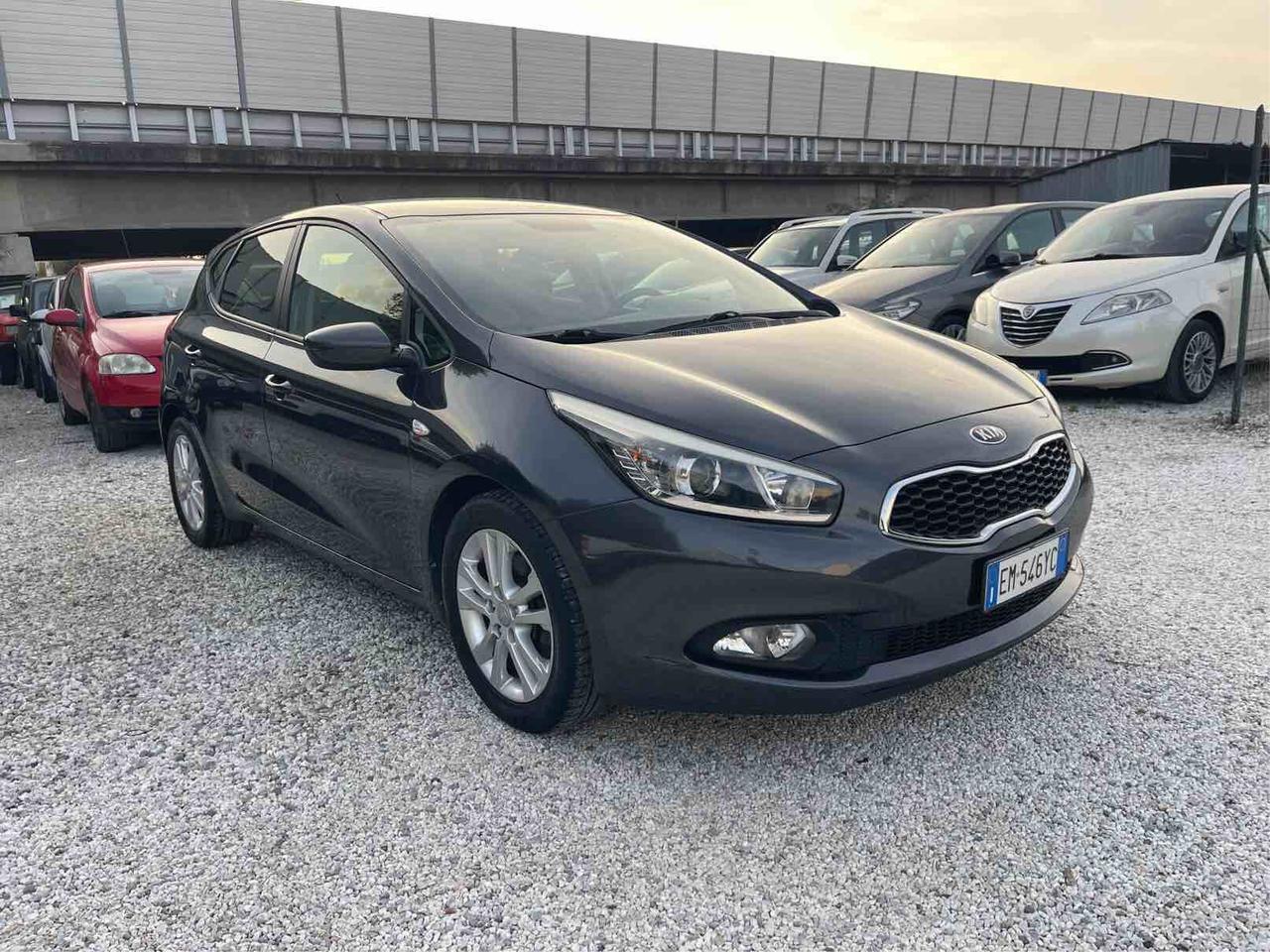 KIA CEED - COOL