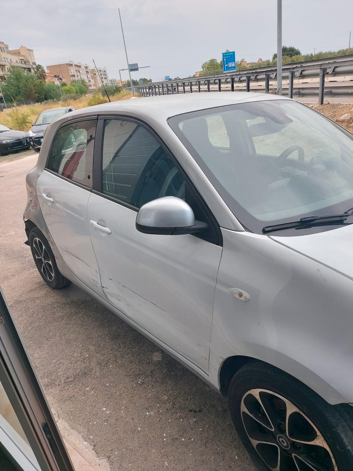 Smart ForFour EQ Passion 453 40.000KM