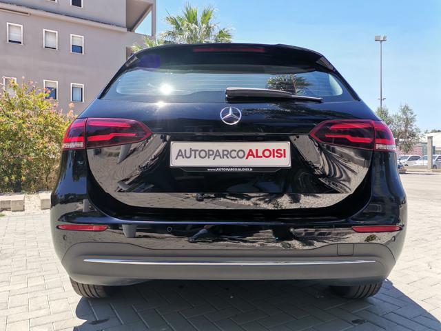 MERCEDES-BENZ B 180 d Executive
