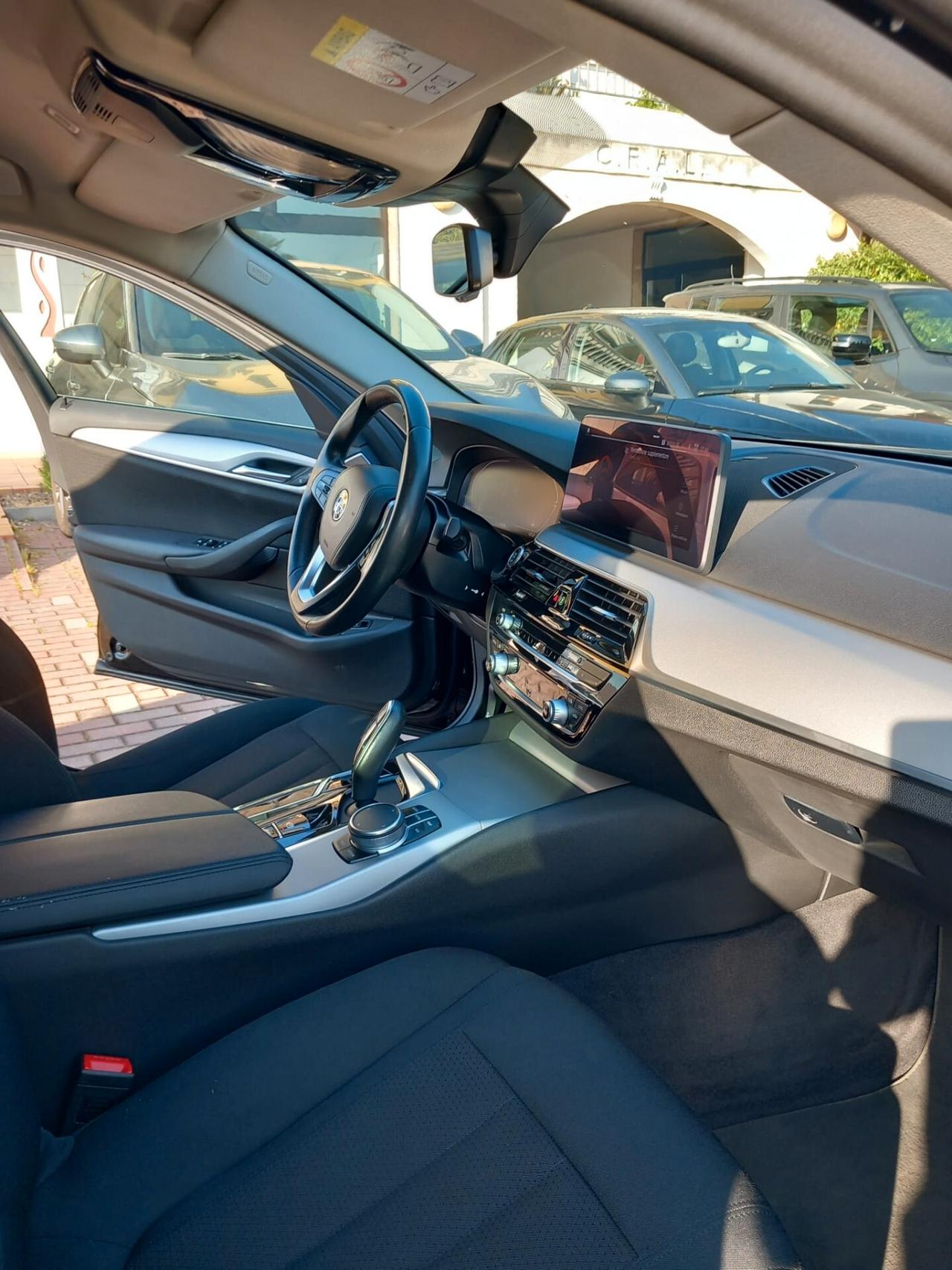 Bmw 520 520d xDrive Business