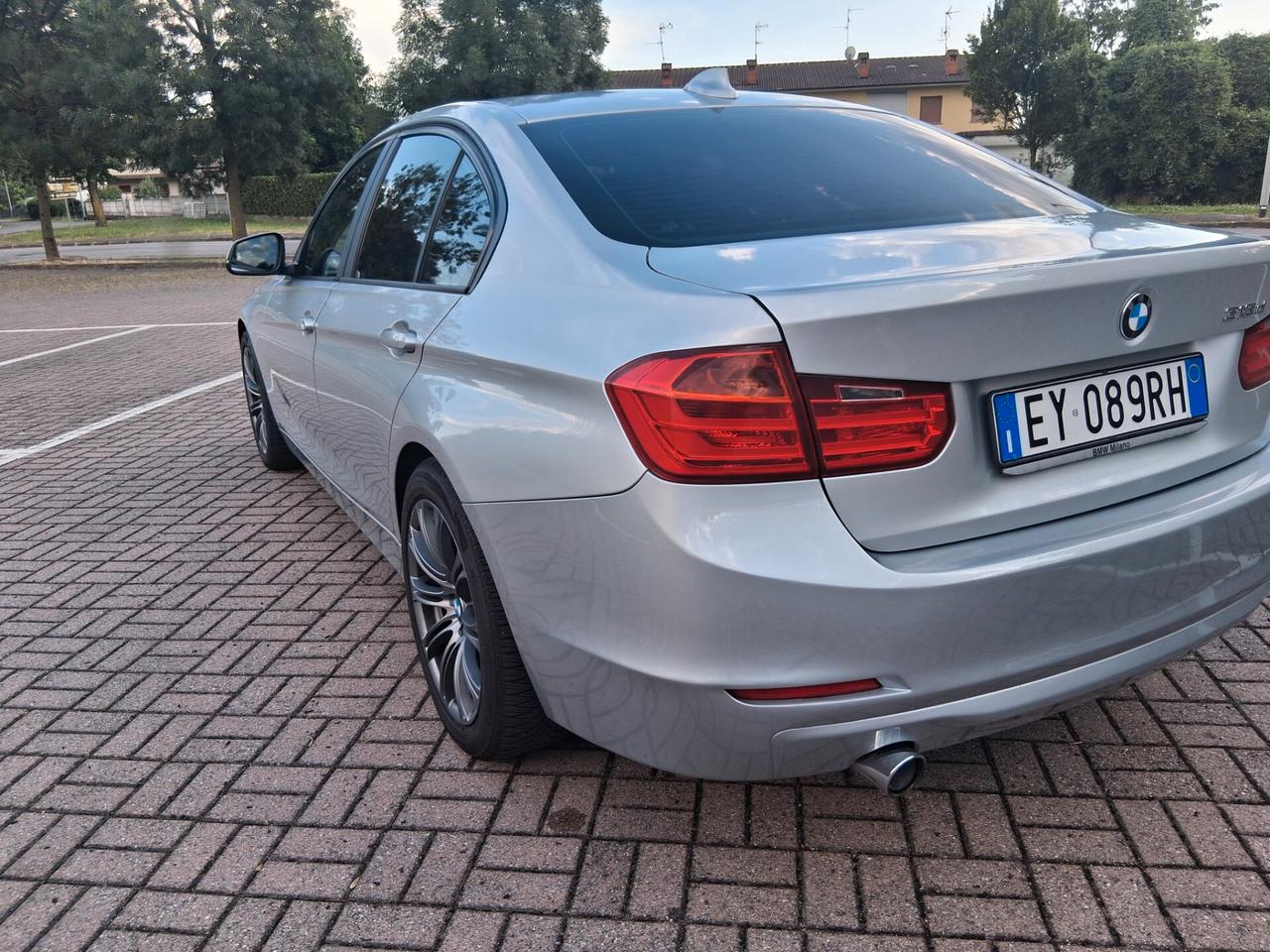 Bmw 318d Msport . CELL 320 147 1147..WUATSAPP 3276540940