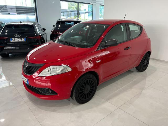 LANCIA Ypsilon 1.0 FireFly 5 porte S&S Hybrid Ecochic Silver