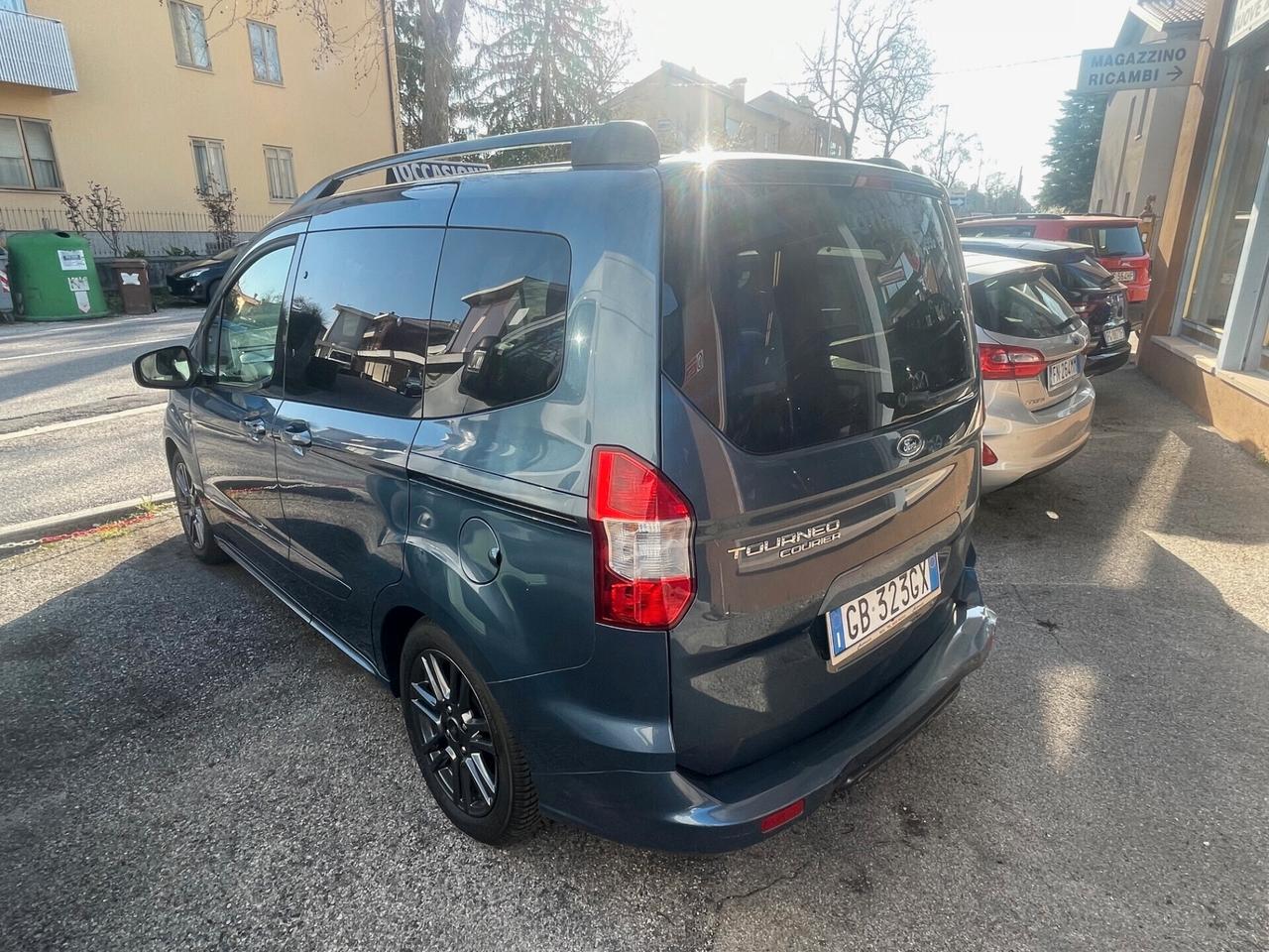 Ford Tourneo Courier 1.5 TDCI 100 CV S&S Plus