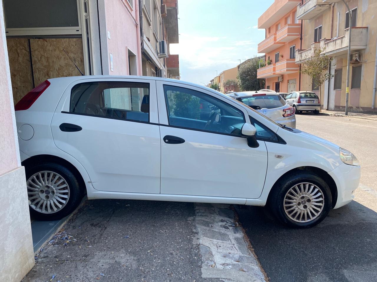 Fiat Grande Punto 1.3 MJT 75 CV 5 porte Dynamic