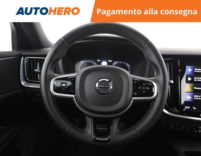 VOLVO V60 B4 (d) Geartronic R-Design