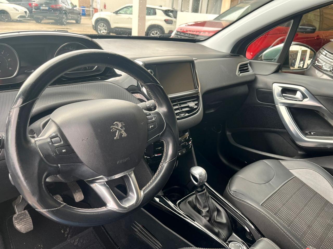 Peugeot 2008 BlueHDi 100 S&S Allure