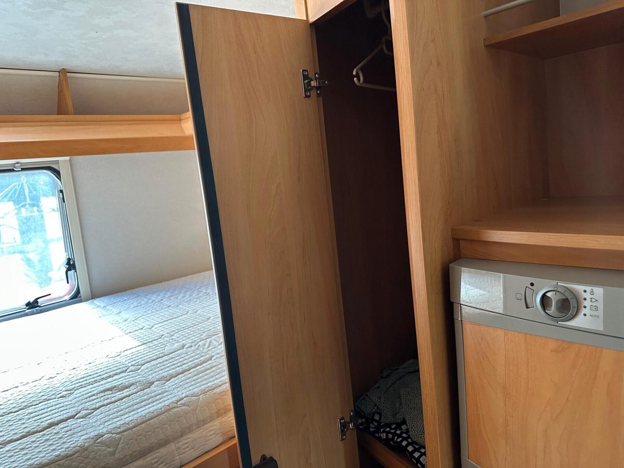 Sea Camper Mansardato Sharky M6