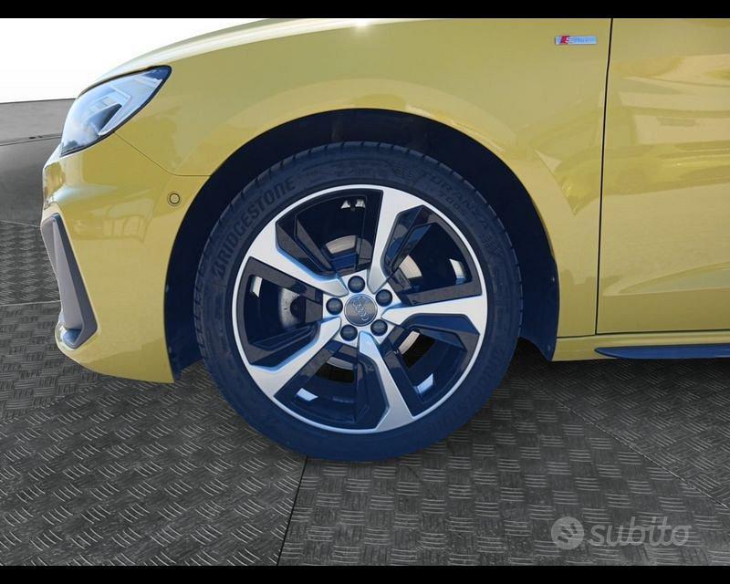 Audi A1 2nd serie citycarver 30 TFSI
