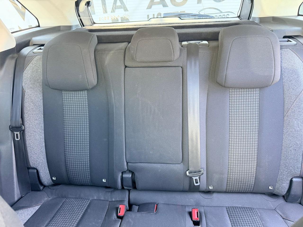 Peugeot 3008 BlueHDi 120 S&S EAT6 Business