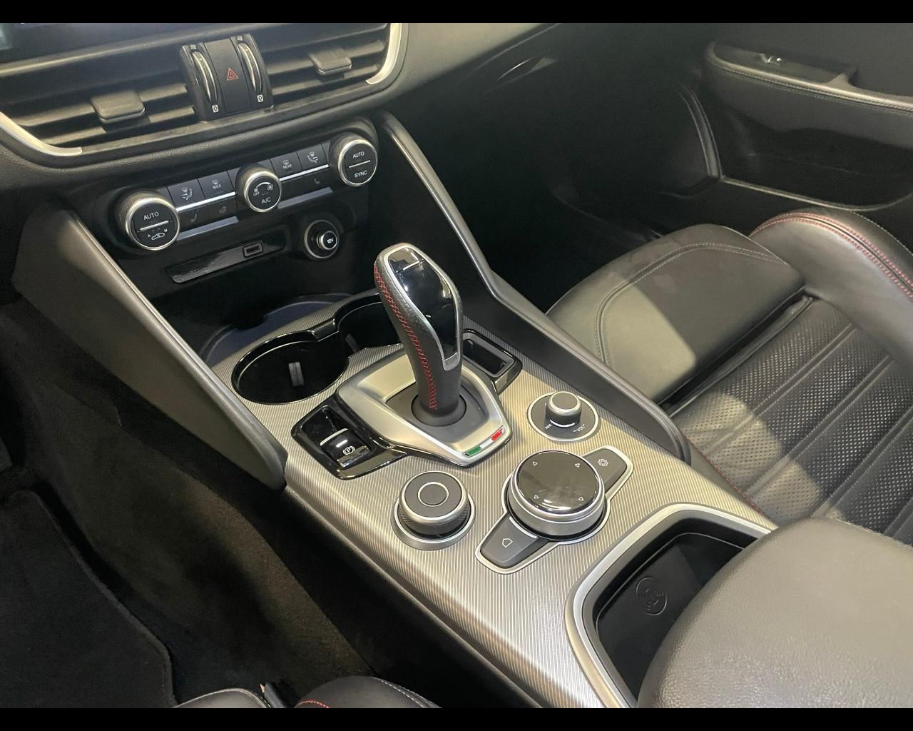 ALFA ROMEO Giulia (2016) - Giulia 2.2 Turbodiesel 210 CV AT8 AWD Q4 Competizione