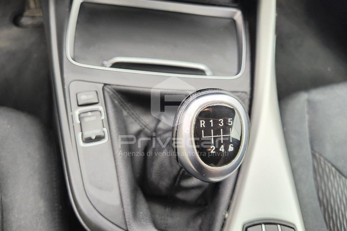 BMW 118d 5p. Advantage