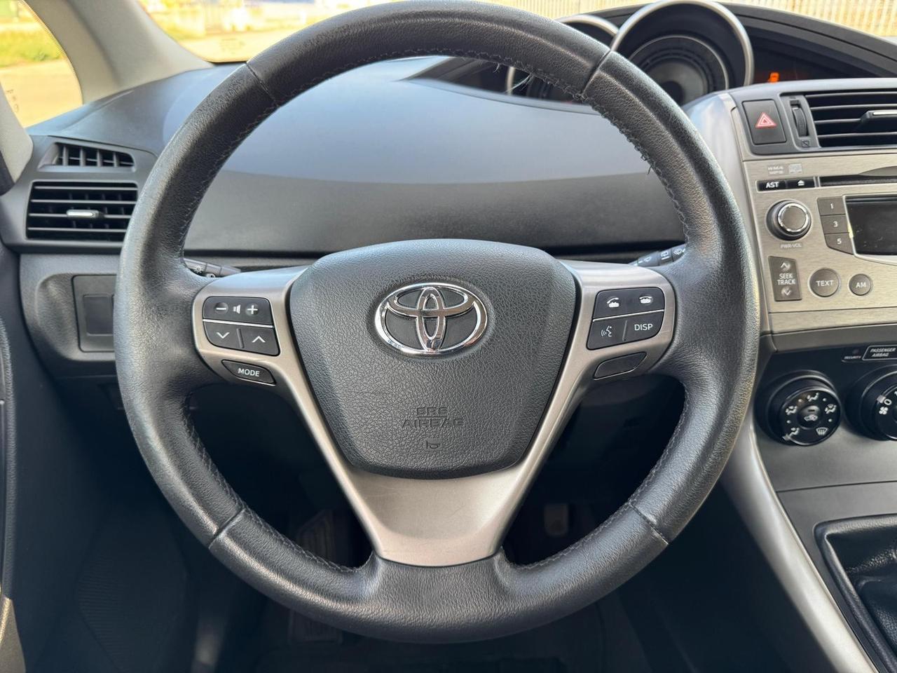 Toyota Verso 2.0 D Sol 146000 km GARANZIA 12 m