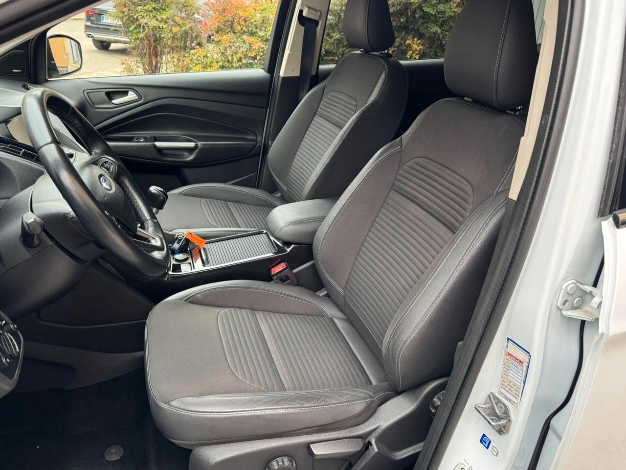 FORD KUGA 1.5 TDCI 120 CV. 2WD TITANIUM NAVI+RETROCAMERA