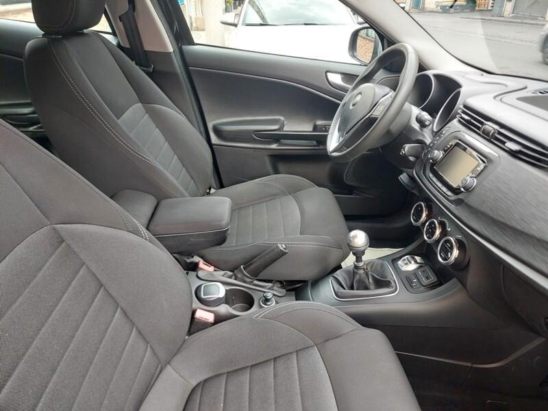 Alfa Romeo Giulietta 1.6 JTDm-2 120 CV Distinctive