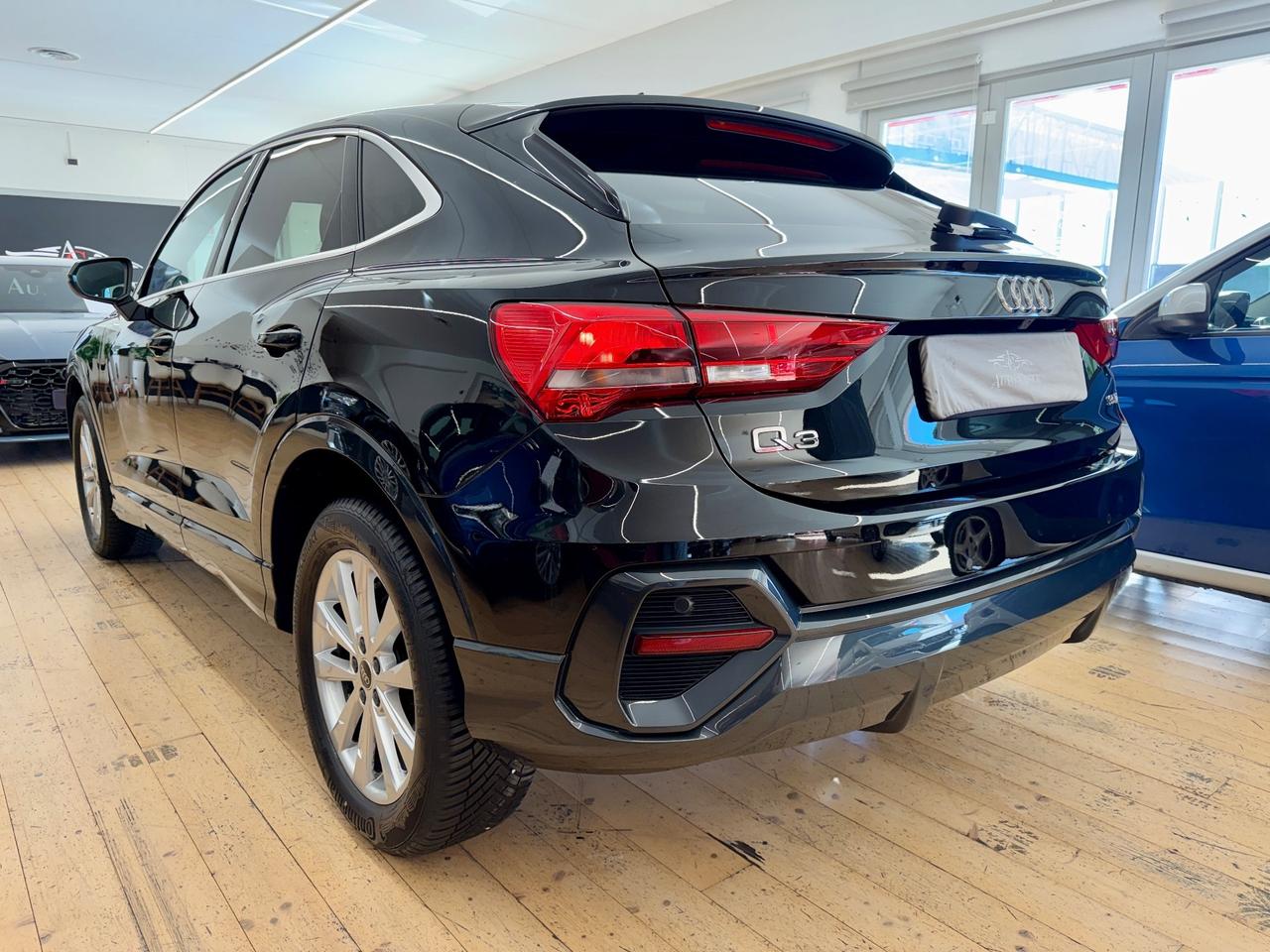 Audi Q3 35 TDI - SPORTBACK S-LINE EDITION