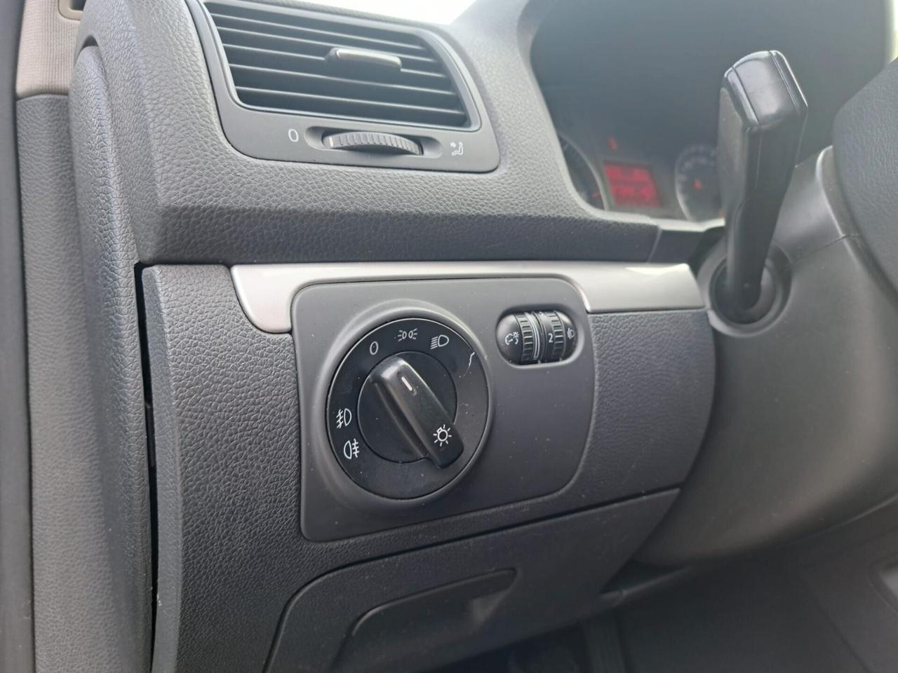 Volkswagen Golf 1.9 5p. / 105CV / OK NEOPATENTATI