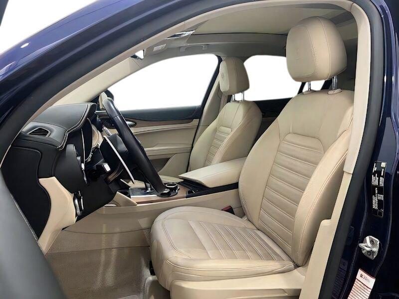 Alfa Romeo Stelvio 2.0 Turbo 200 CV AT8 Q4 Super