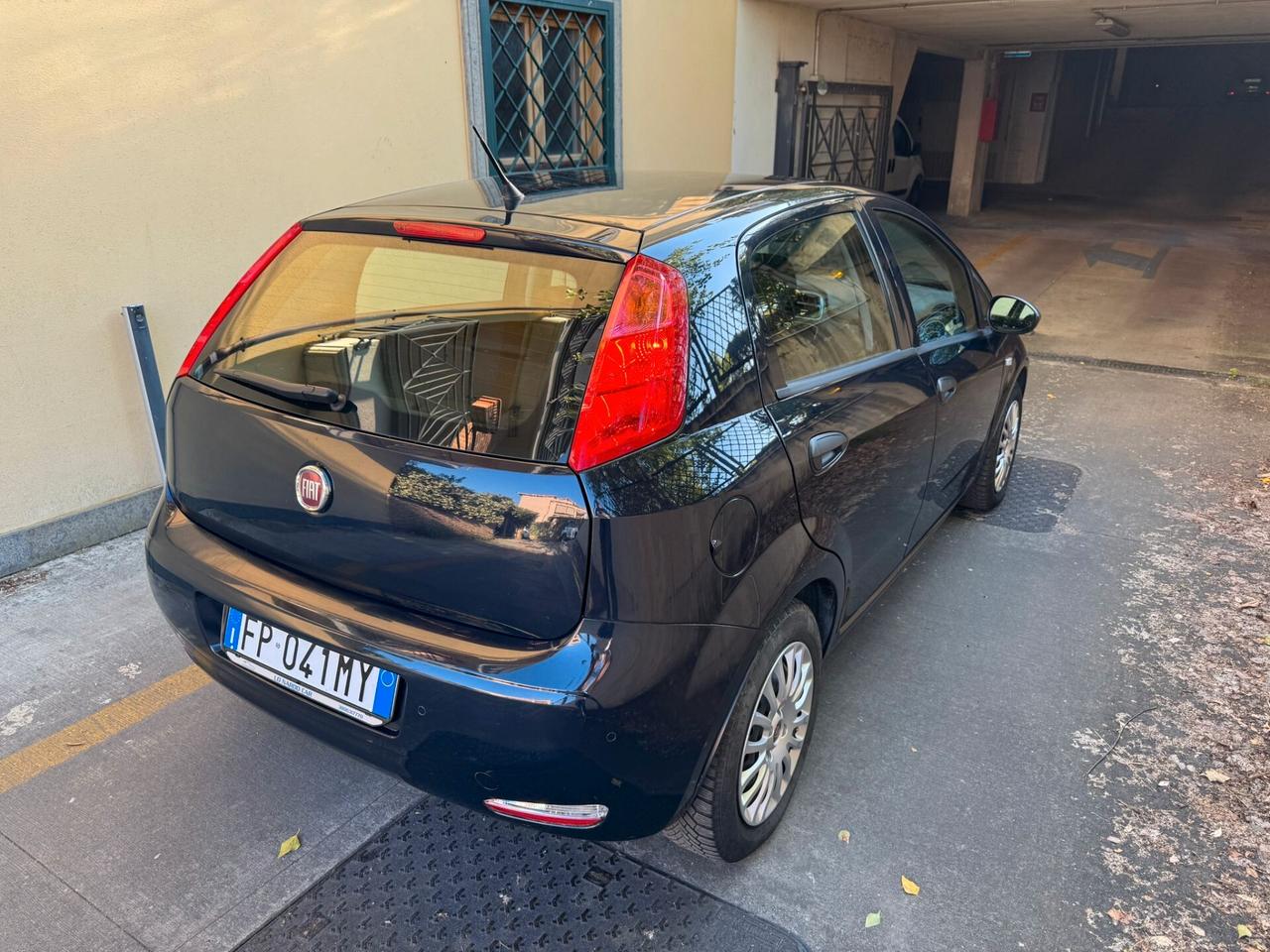 Fiat Punto 1.3 MJT II S&S 95 CV 5 porte Street