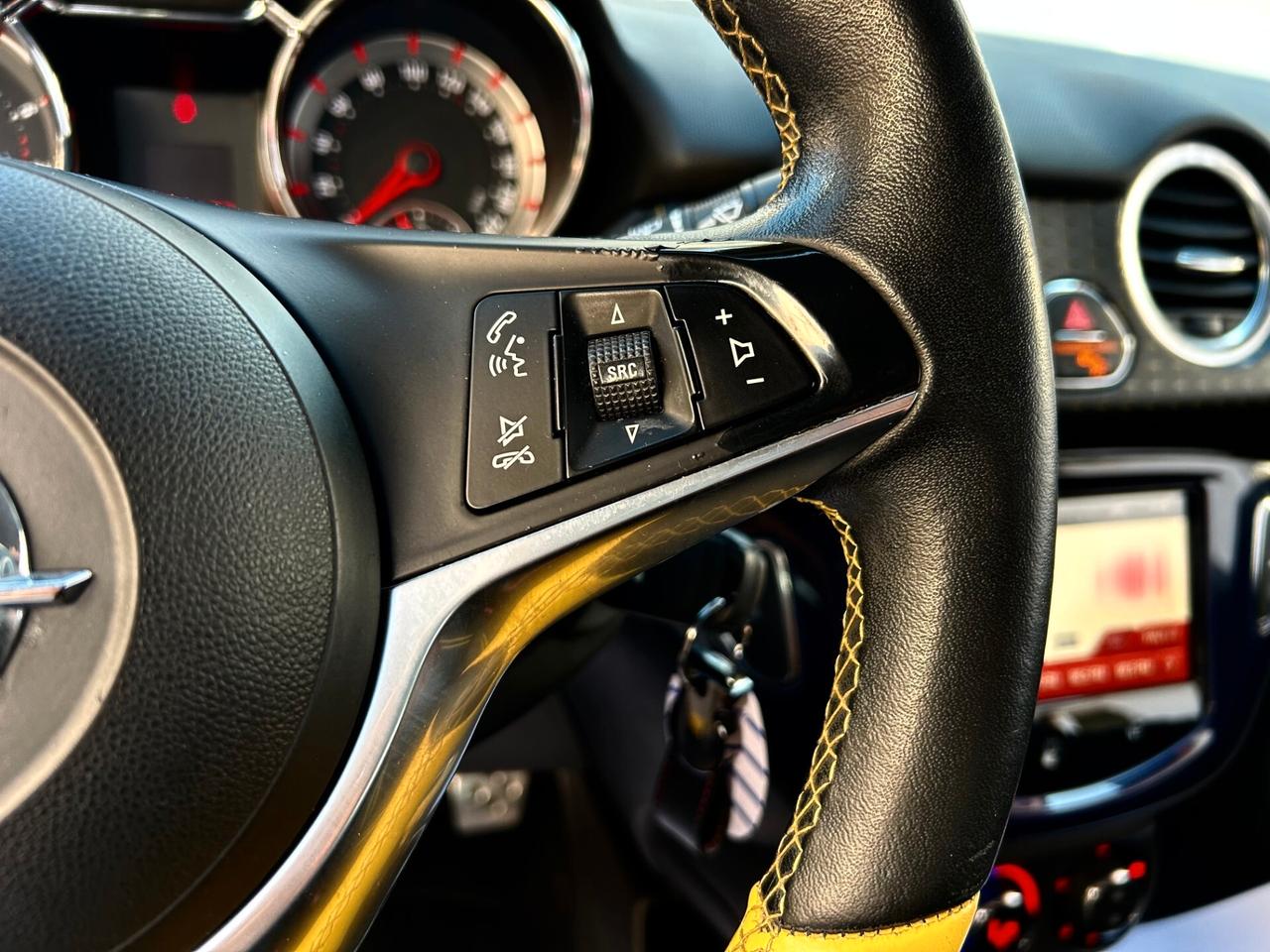 Opel Adam 1.2 70 CV Jam GPL