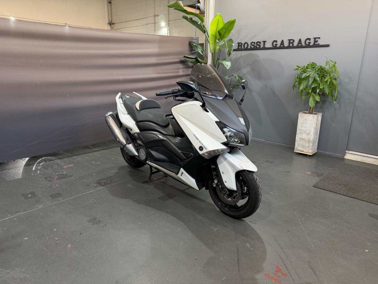 YAMAHA T MAX 530