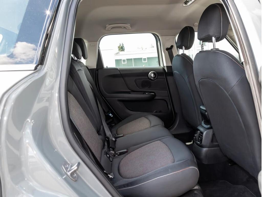 Mini Cooper Countryman 1.5 Essential