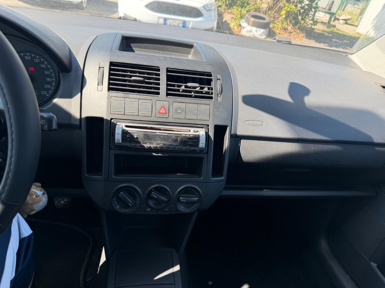 Volkswagen Polo 1.2/70CV 12V 5p. Comfortline