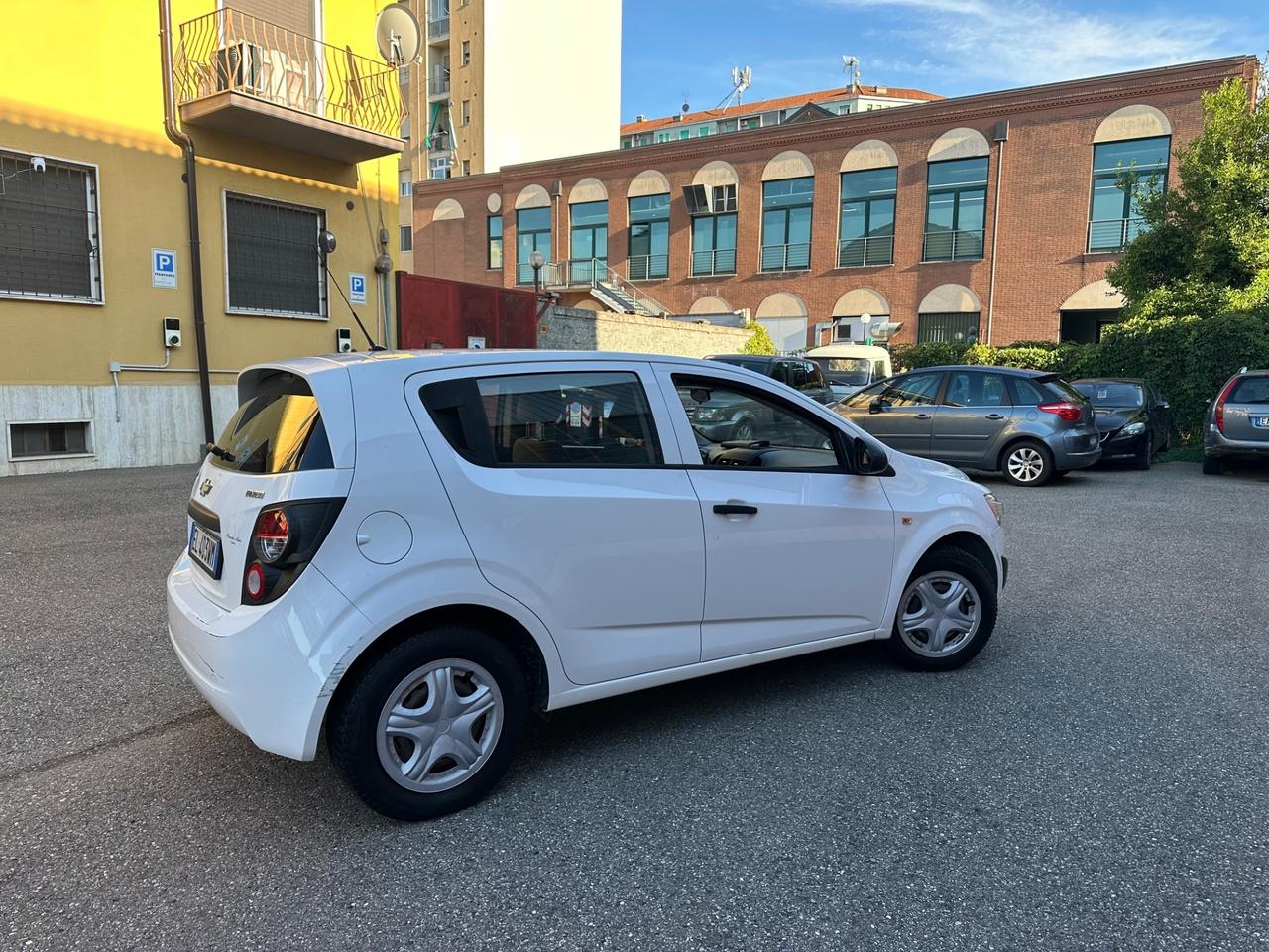 Chevrolet Aveo 1.2 86CV GPL della casa 5 porte