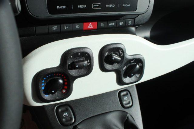 FIAT Panda 1.0 FireFly S&S Hybrid Pandina-KM0