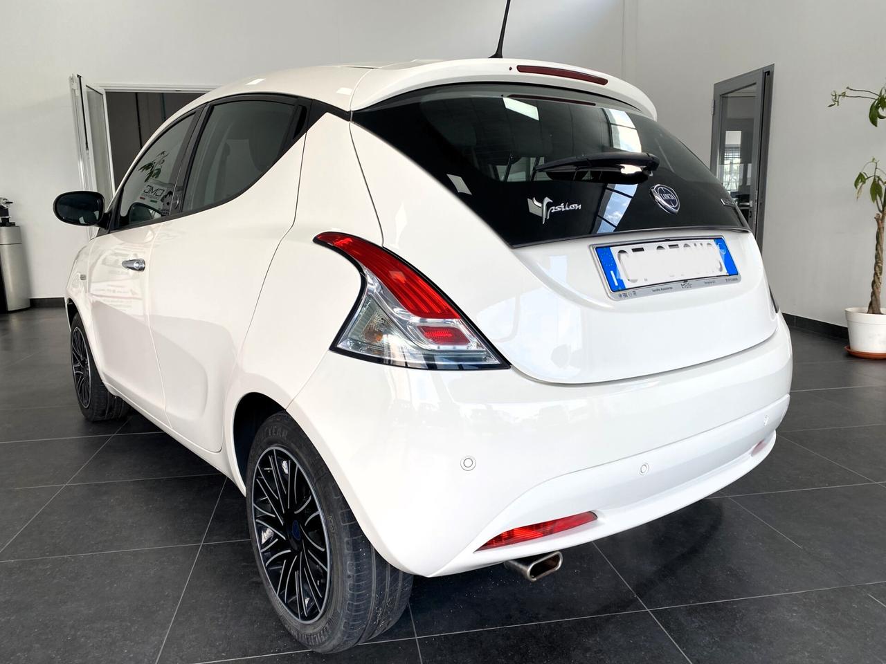 Lancia Ypsilon 1.2 69 CV 5 porte GPL Ecochic Gold
