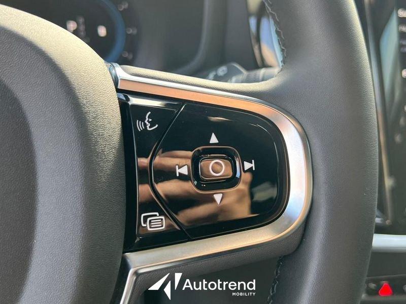 Volvo V60 B4 197+14 CV Mild Hybrid Diesel Automatica Plus Dark