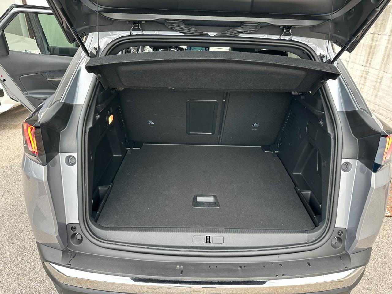Peugeot 3008 3008 1.5 bluehdi Allure Pack s&s 130cv eat8