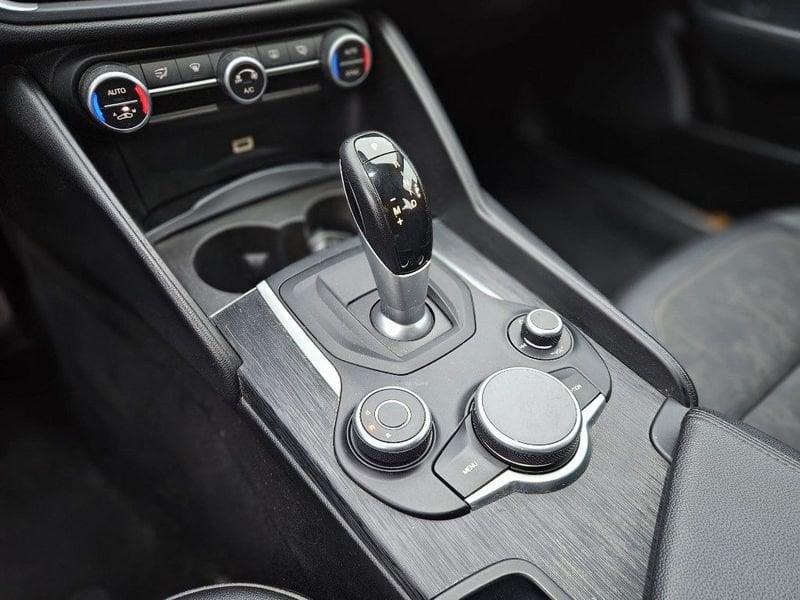 Alfa Romeo Giulia 2.2 Turbodiesel 160 CV AT8 Executive