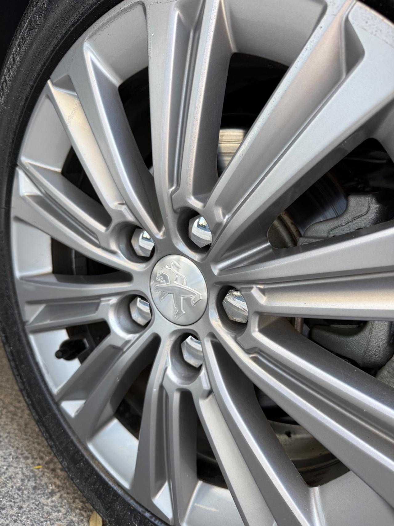 Peugeot 308 1.5 bluehdi Allure Pack CAMBIO AUTOMATICO,NAVI,TELECAMERA,FARI LED,VIRTUAL COCKPIT