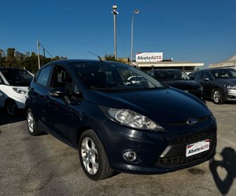 Ford Fiesta 1.4 TDCi 70CV 5 porte Titanium